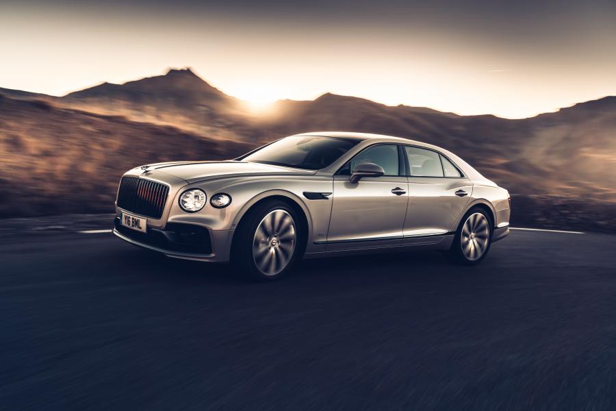 Bentley Flying Spur Blackline 2019 года  (WW) (фото 9 из 40)